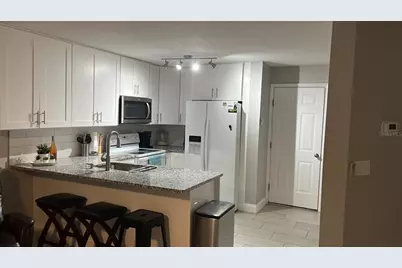 8423 Edgewater Place Boulevard, Tampa, FL 33615 - Photo 8