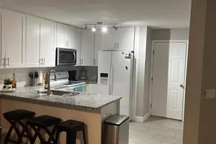 8423 Edgewater Pl Blvd, Tampa, FL 33615 - Photo 8