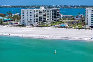 1400 Gulf Blvd, Clearwater Beach, FL 33767 - Photo 2