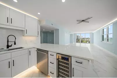 1400 Gulf Boulevard #804, Clearwater Beach, FL 33767 - Photo 4