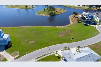85 Sandpiper Pointe Court, Tarpon Springs, FL 34689 - Photo 2