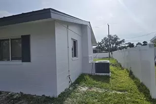 3413 Areca St, Punta Gorda, FL 33950 - Photo 2