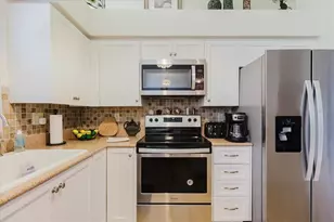 4032 Salem Square Ct, Palm Harbor, FL 34685 - Photo 14