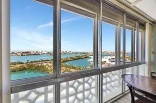 31 Island Way, Clearwater Beach, FL 33767 - Photo 26