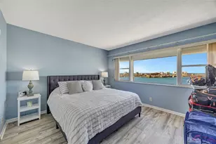 31 Island Way, Clearwater Beach, FL 33767 - Photo 12