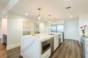 301 S Gulfview Blvd, Clearwater Beach, FL 33767 - Photo 10