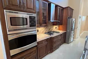 18104 Sweet Jasmine Dr, Tampa, FL 33647 - Photo 10