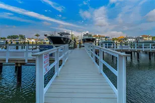 125 Island Way, Clearwater Beach, FL 33767 - Photo 24