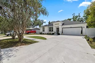 19212 Sunlake Blvd, Lutz, FL 33558 - Photo 2