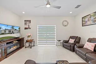 19212 Sunlake Blvd, Lutz, FL 33558 - Photo 12