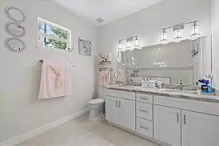 19212 Sunlake Blvd, Lutz, FL 33558 - Photo 28