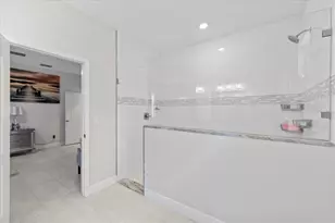 19212 Sunlake Blvd, Lutz, FL 33558 - Photo 26