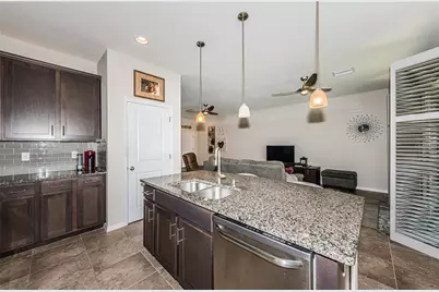 5225 5th Way N, Saint Petersburg, FL 33703 - Photo 8