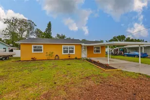 404 12th St SW, Ruskin, FL 33570 - Photo 2
