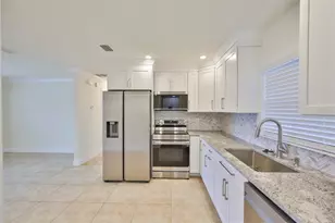 404 12th St SW, Ruskin, FL 33570 - Photo 14