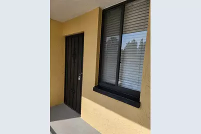 2424 W Tampa Bay Blvd #M-201, Tampa, FL 33607 - Photo 1