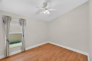 19156 Dove Creek Dr, Tampa, FL 33647 - Photo 54