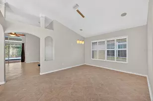 19156 Dove Creek Dr, Tampa, FL 33647 - Photo 10