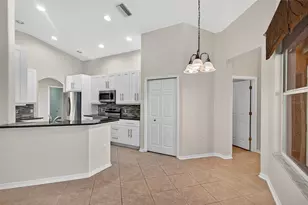 19156 Dove Creek Dr, Tampa, FL 33647 - Photo 28