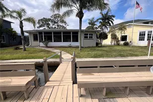 5445 Manatee Point Dr, New Port Richey, FL 34652 - Photo 8