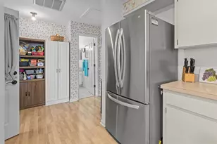 4846 Colonnades Club Blvd, Lakeland, FL 33811 - Photo 8