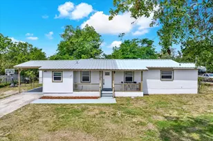 6020 N 50th St, Tampa, FL 33610 - Photo 1