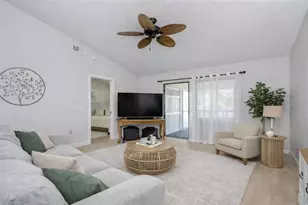 2139 Elm St, Dunedin, FL 34698 - Photo 4