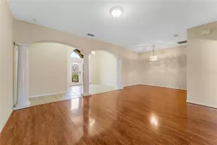2637 Yukon Cliff Dr, Ruskin, FL 33570 - Photo 6