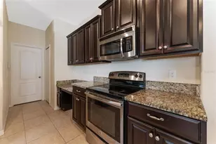 2637 Yukon Cliff Dr, Ruskin, FL 33570 - Photo 18