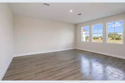 9955 Surrey Rose Drive, San Antonio, FL 33576 - Photo 8