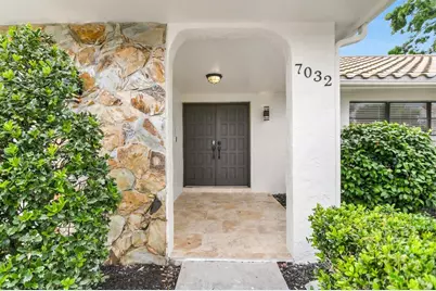 7032 Pelican Island Drive, Tampa, FL 33634 - Photo 4