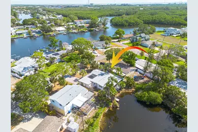 328 Tallahassee Drive NE, Saint Petersburg, FL 33702 - Photo 1