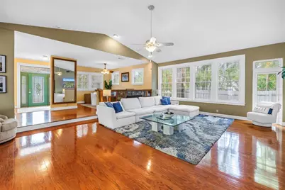 546 26th Avenue N, Saint Petersburg, FL 33704 - Photo 18