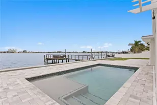 7060 S Shore Dr S, South Pasadena, FL 33707 - Photo 2