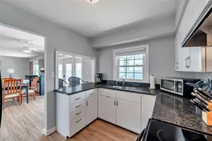 5260 Coquina Key Dr SE, Saint Petersburg, FL 33705 - Photo 14