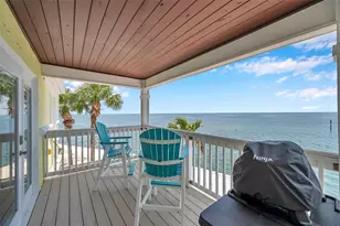 5260 Coquina Key Dr SE, Saint Petersburg, FL 33705 - Photo 2