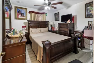 21115 NW 14th Pl, Miami, FL 33169 - Photo 36