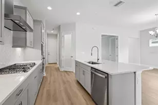 35609 Stableton Ln, Zephyrhills, FL 33541 - Photo 12