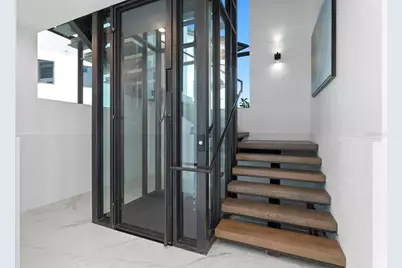 2087 Michigan Avenue NE, Saint Petersburg, FL 33703 - Photo 52