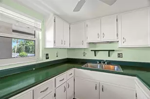 7701 Starkey Rd, Seminole, FL 33777 - Photo 10