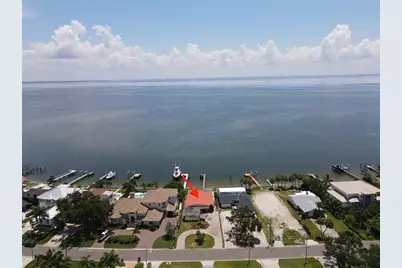 3227 Bayshore Boulevard NE, Saint Petersburg, FL 33703 - Photo 8