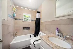 39252 Kimberly Ave, Zephyrhills, FL 33540 - Photo 30