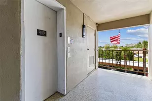 1 Boca Ciega Point Blvd, Saint Petersburg, FL 33708 - Photo 32