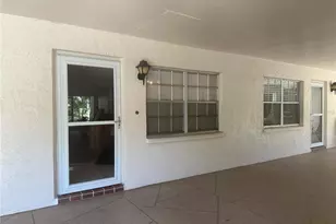 861 Maple Ct, Dunedin, FL 34698 - Photo 4