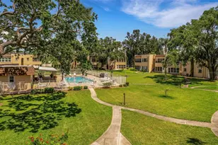 224 Aspen Cir, Seminole, FL 33777 - Photo 10