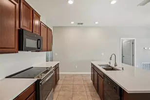 10326 Boggy Moss Dr, Riverview, FL 33578 - Photo 12