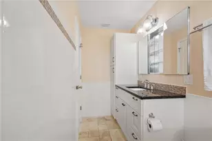 9226 41st St N, Pinellas Park, FL 33782 - Photo 14