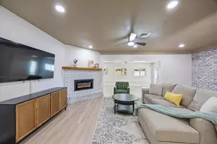 6875 11th Ave N, Saint Petersburg, FL 33710 - Photo 18