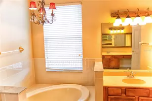 18022 Cozumel Isle Dr, Tampa, FL 33647 - Photo 52