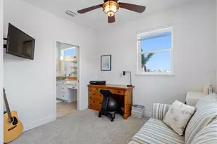 11000 8th St E, Treasure Island, FL 33706 - Photo 40